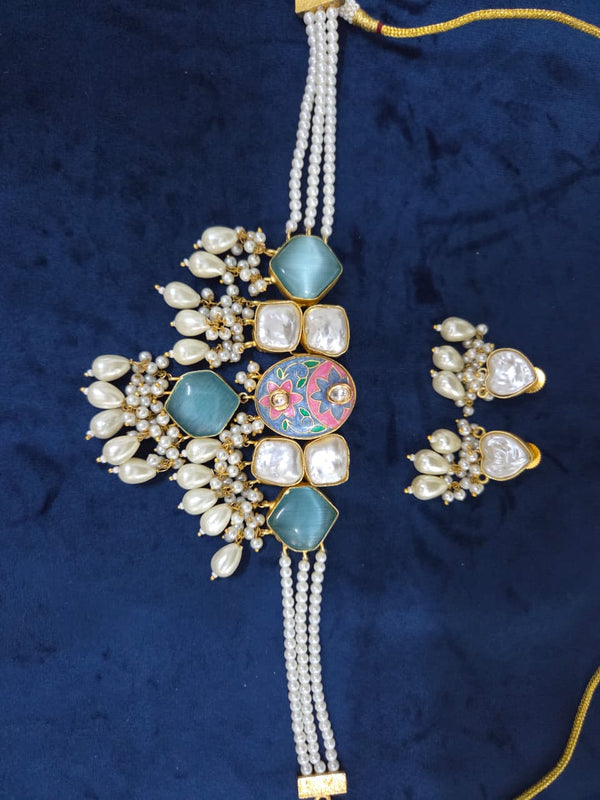 Ivy Pearl Choker
